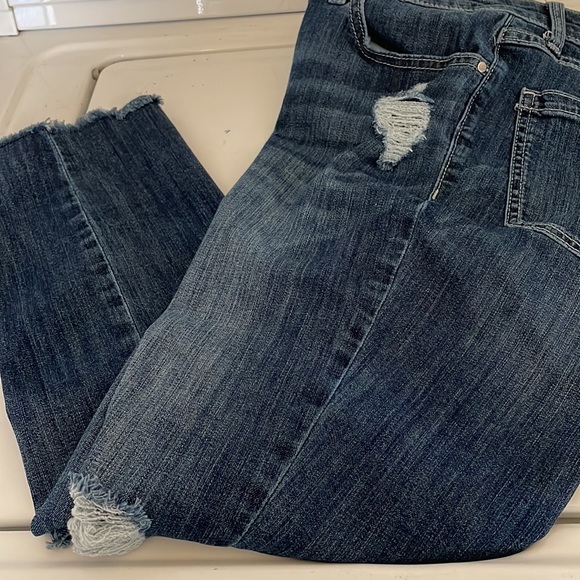 Lauren Conrad LC Sz 14 Skinny Capri Distressed Blue Jeans - Picture 6 of 8